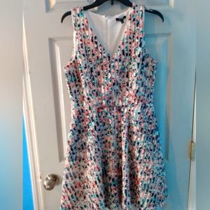 Sleeveless Fit & Flare Dress Mesh lined size 2